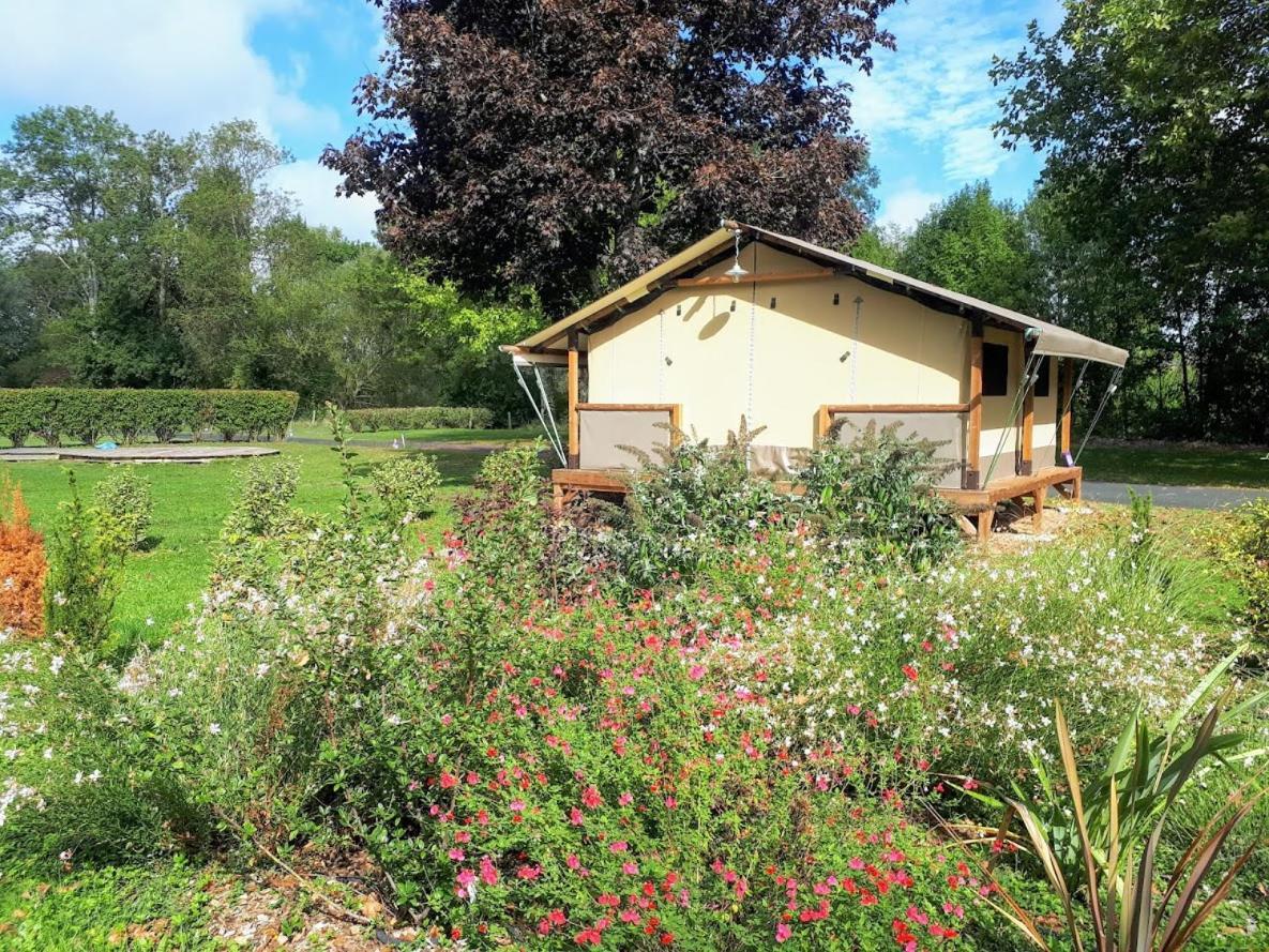 Hotel Camping de la Tête Noire à Buzançais Extérieur photo